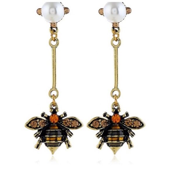 🐝 Betsey Johnson NEW stunning bumblebee & pearl drop dangle earrings 🐝 - Picture 2 of 3